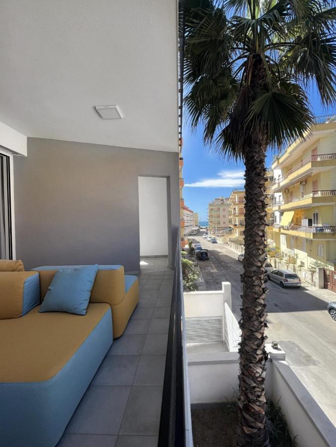 Modern And Spacious Appartement With Beach View. Gallipoli Exterior photo